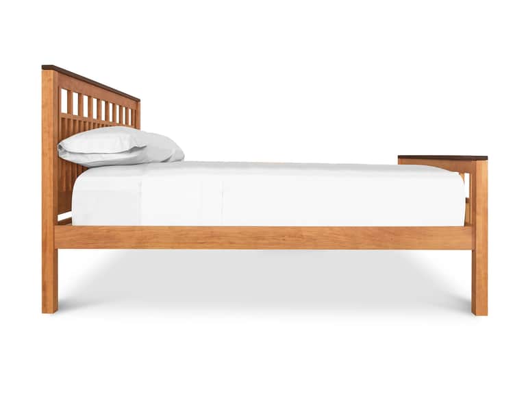 Modern American Trellis Bed image