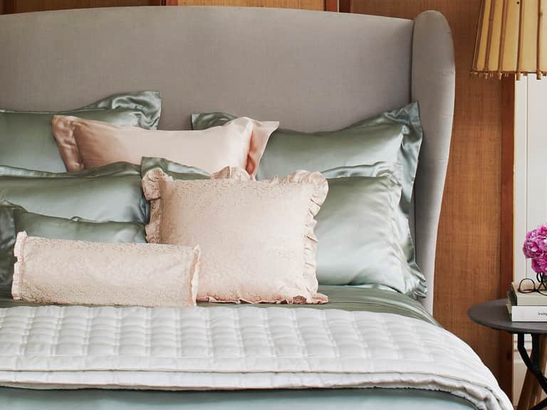 Windsor Silk Coverlet - Ivory image