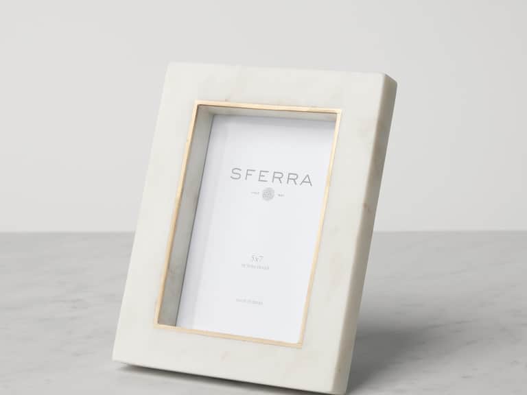 Pietra Frame image