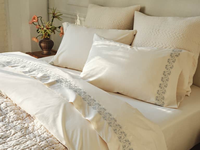Angeles Organic Matelasse Sham image