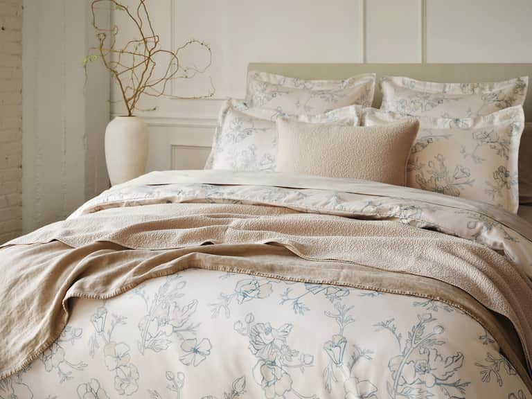 Romneya Organic Print Sham image