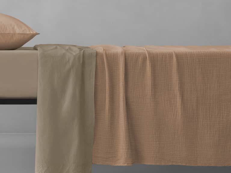 Free New Bedcover image