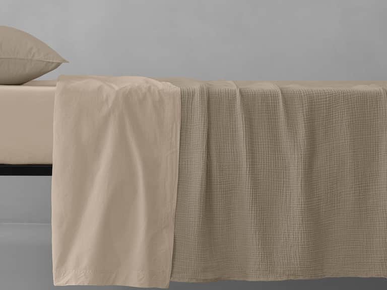 Free New Bedcover image