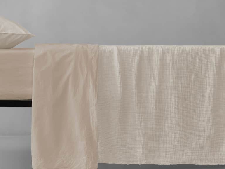 Free New Bedcover image