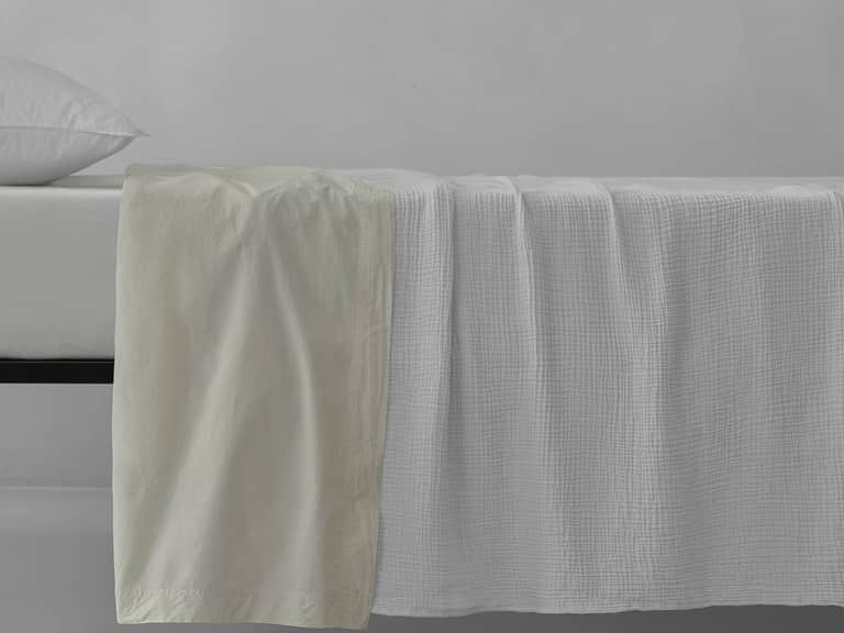 Free New Bedcover image
