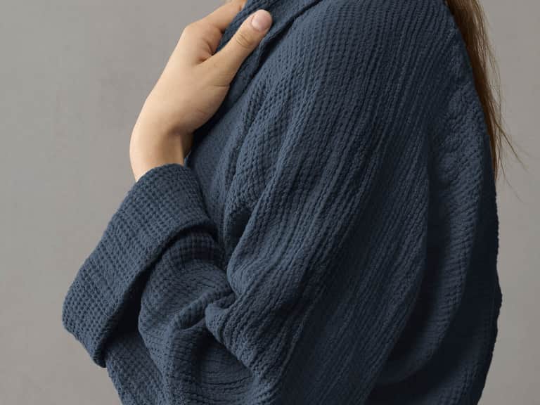 Lipe New Robe image