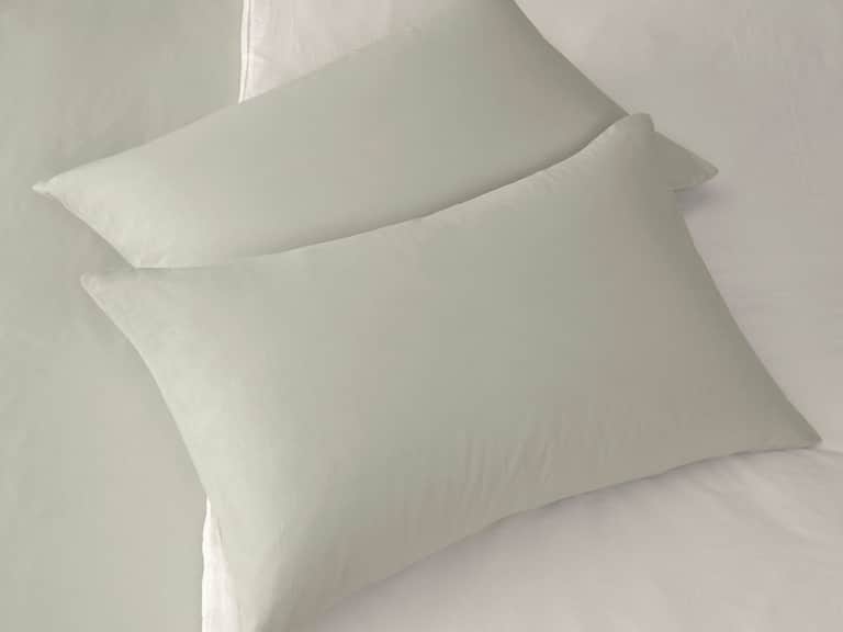 Miro Plain Pillow Cases Set image