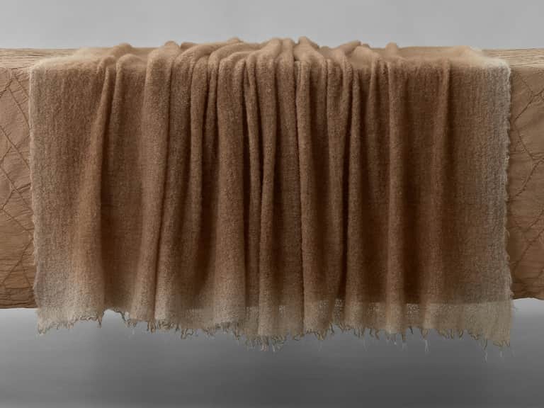 Maltinto Ted Throw image
