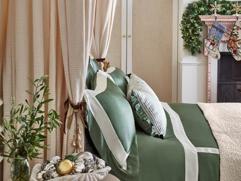 Ashdown Silk Fitted Sheet image