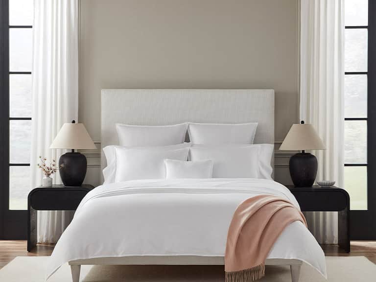 SFERRA Giza 45 Corto Sateen Flat Sheet image
