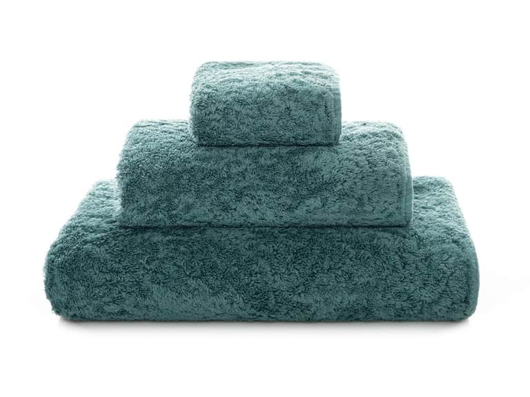 Graccioza Egoist Towels image