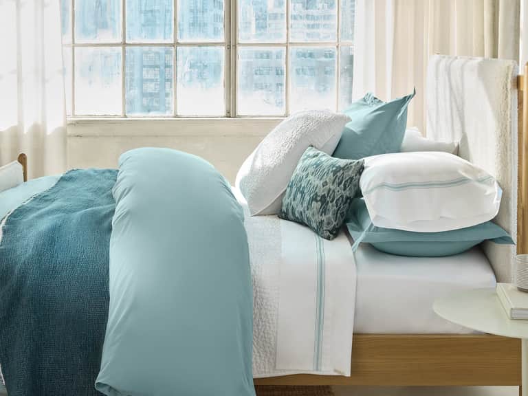 Refined Organic Percale Sheet Set image