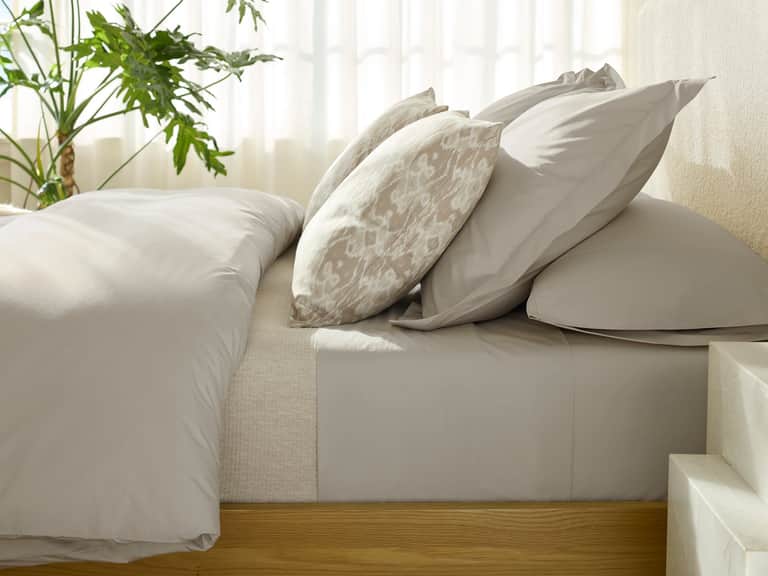 Refined Organic Percale Duvet Cover image