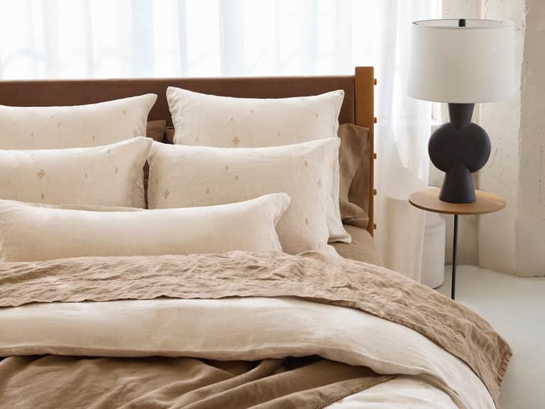 Cambria Embroidered Organic Linen Duvet Cover image