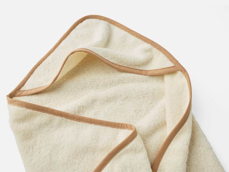 Cloud Loom&trade; Organic Baby Hooded Towel and Bath Mitt Set image