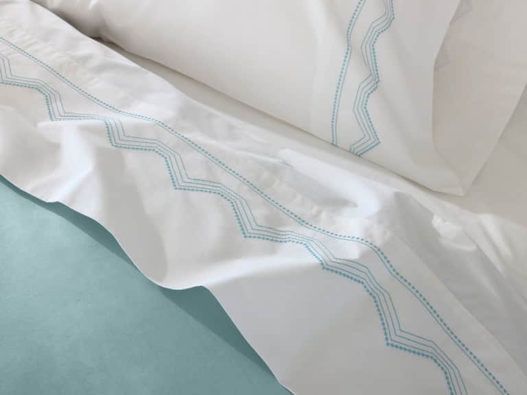 Refined Organic Percale Sheet Set image