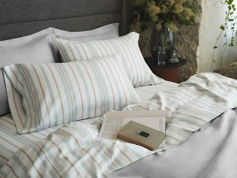 Cloud Brushed&trade; Organic Flannel Duvet Cover image