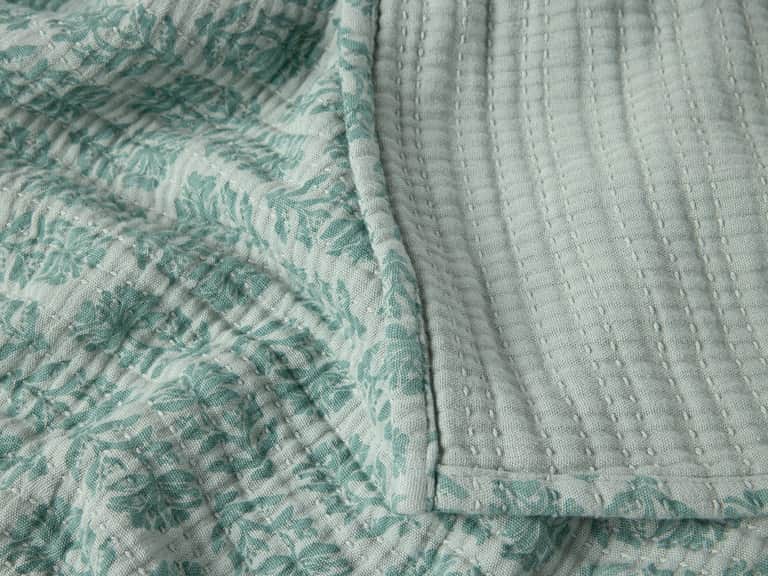 Mirada Organic Matelasse Coverlet image