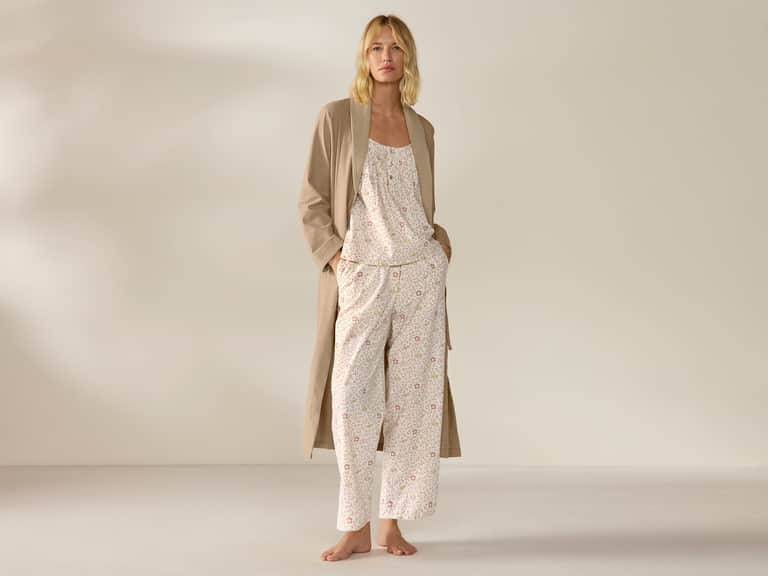 Women's Cloud Brushed Organic Flannel Robe image