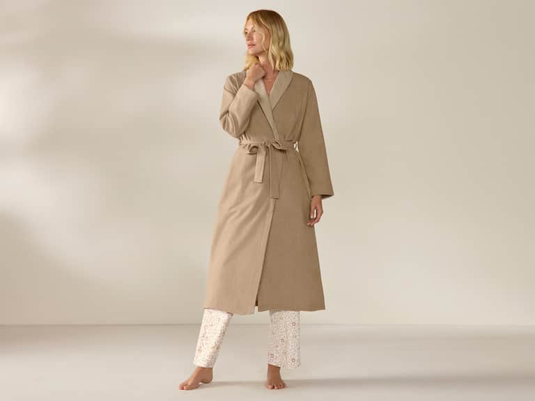 Women's Cloud Brushed Organic Flannel Robe image