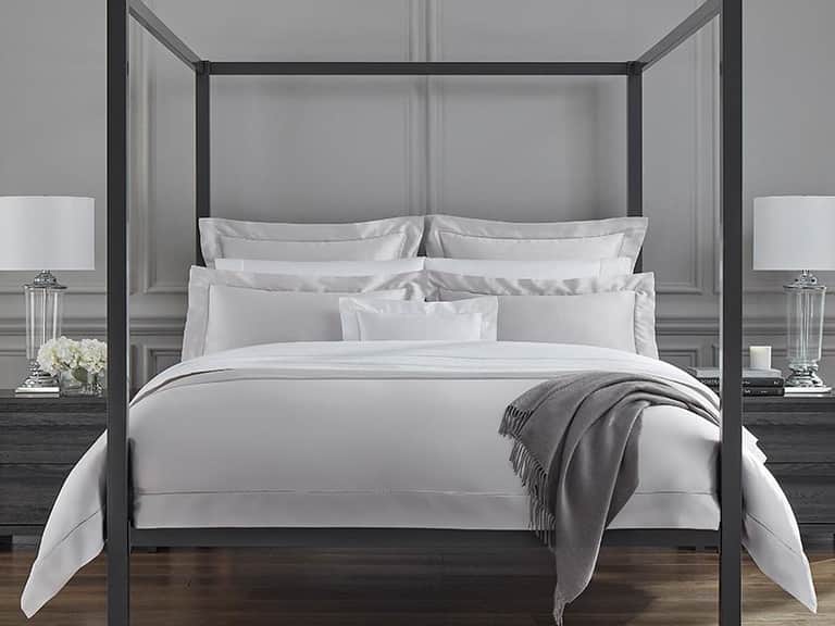 SFERRA Giza 45 Sateen Fitted Sheet image