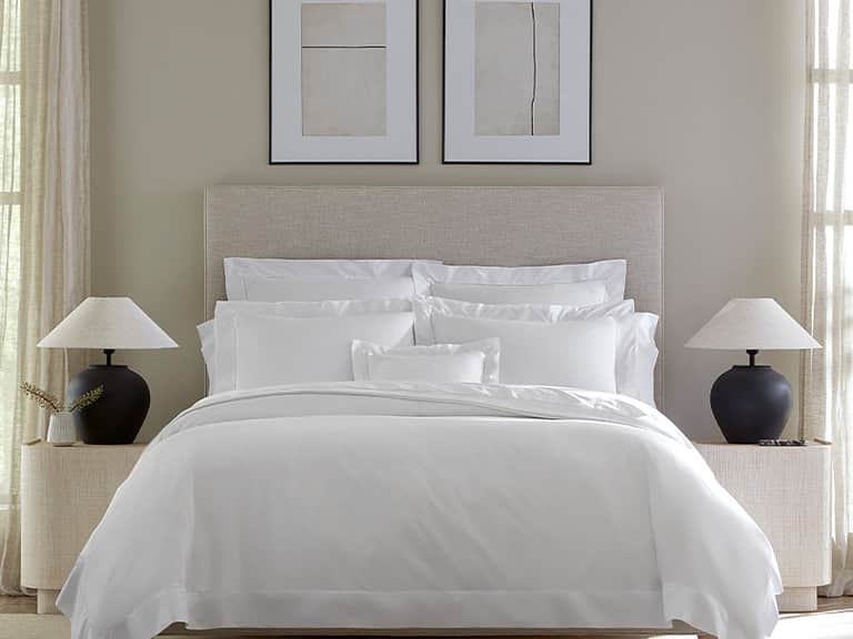 SFERRA Giza 45 Percale Fitted Sheet image
