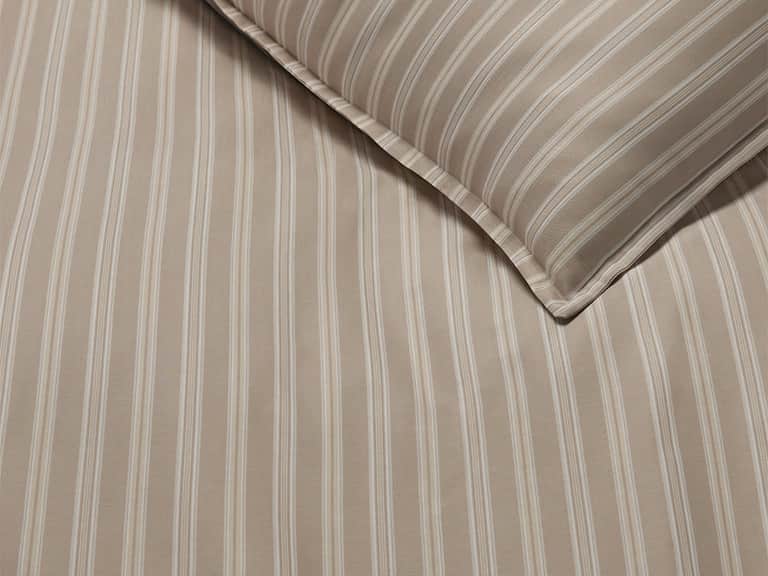 Leranto Duvet Cover - Online Exclusive image