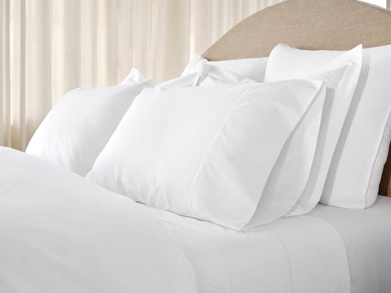 Refined Organic Percale Sheet Set image