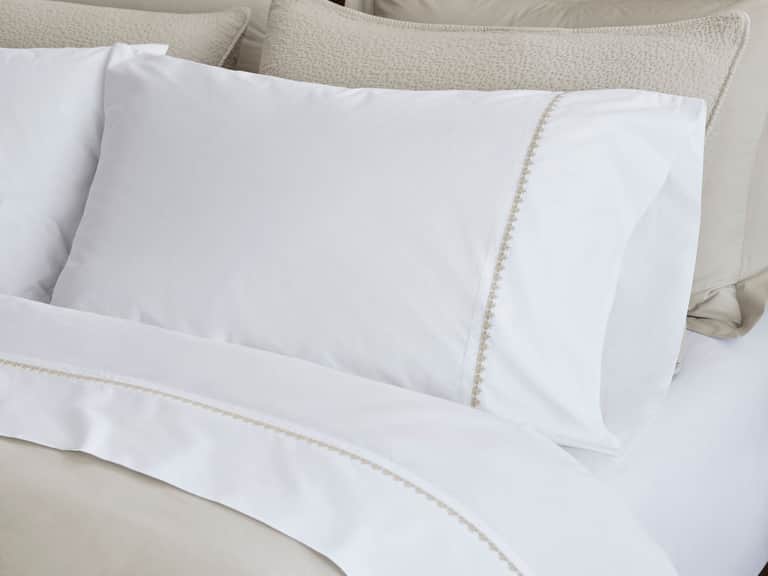 Refined Organic Percale Sheet Set image