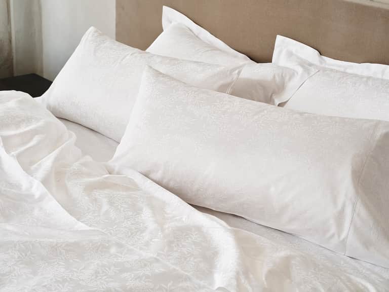 Heirloom Organic Sateen Sheet Set image