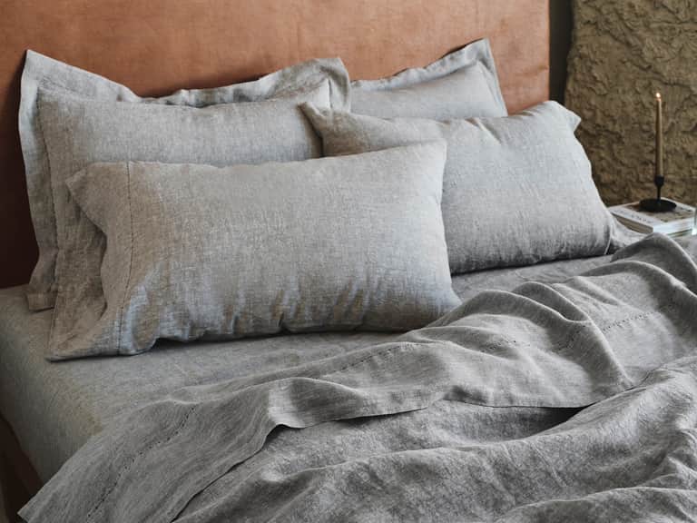 Organic Relaxed Linen Sheet Set image