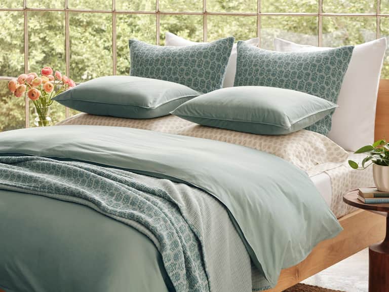 Mirada Organic Matelasse Coverlet image