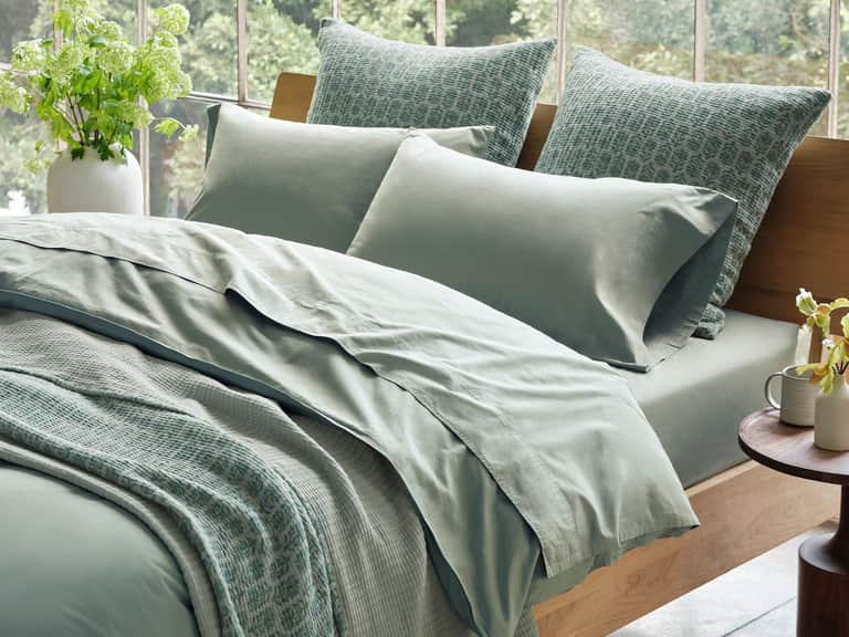 Organic Crinkled Percale&trade; Sheet Set image