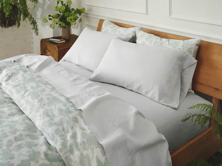 Organic Relaxed Linen Fitted Sheet image
