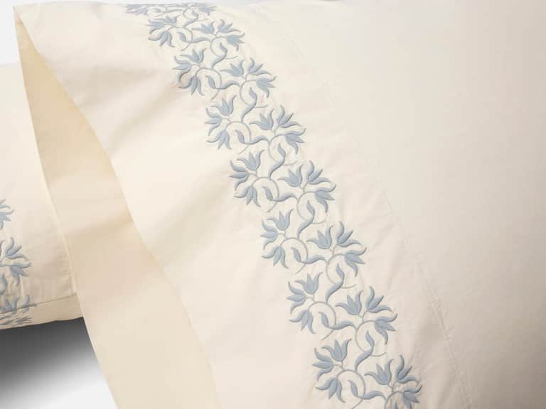 Refined Organic Percale Sheet Set image