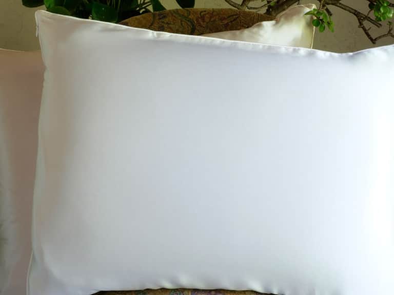 Charmeuse Silk Pillowcase with Mulberry Silk Filling image