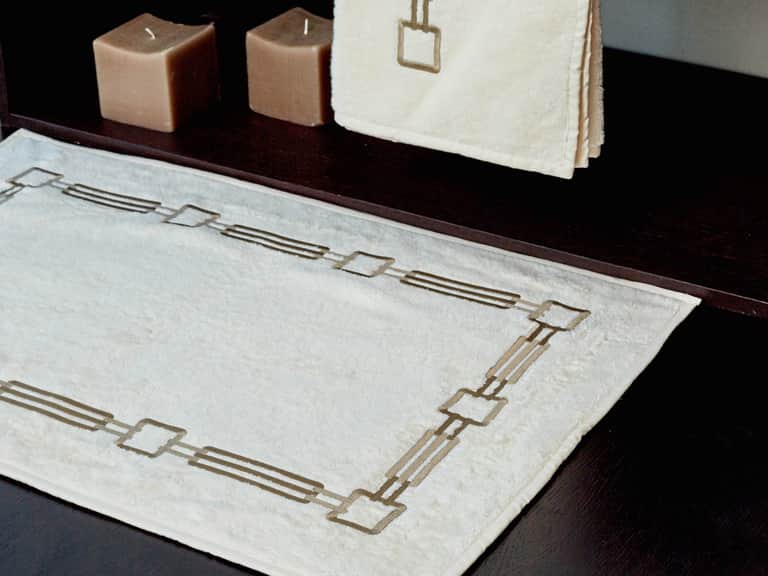 Retr&ograve; Classic Bath Mat image