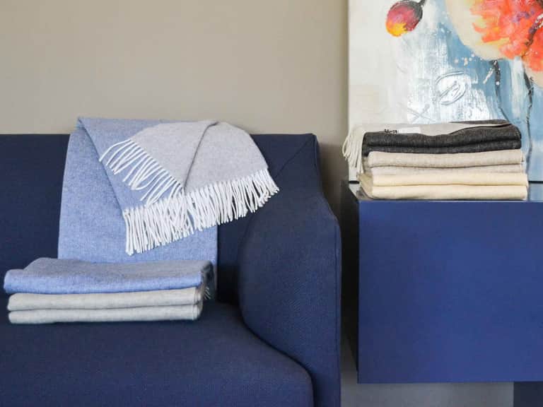 Dolomiti Throw image