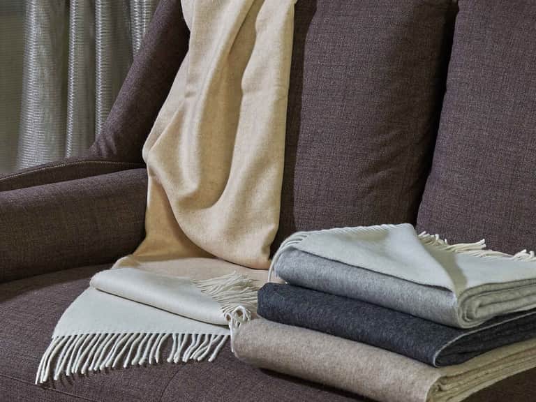 Dolomiti Throw image