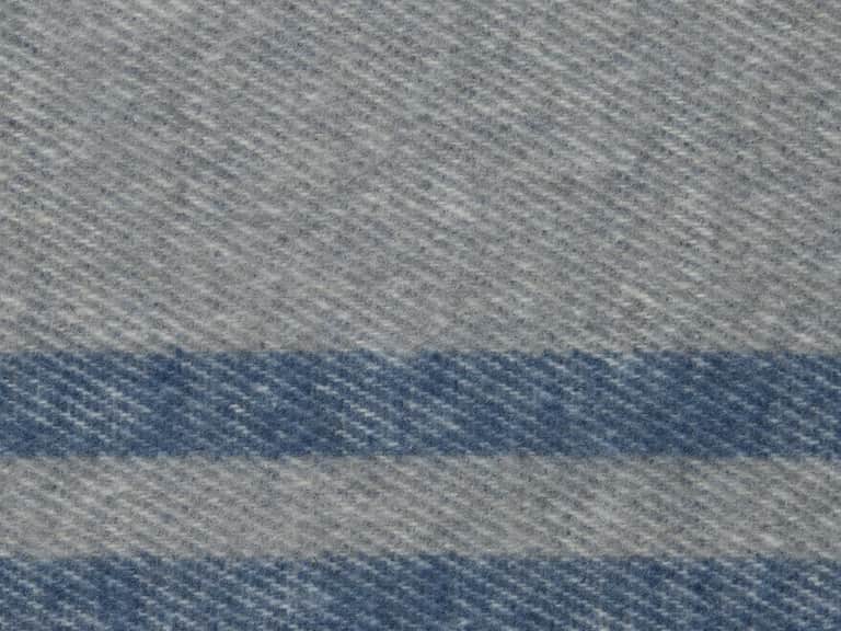 Viletta Throw image
