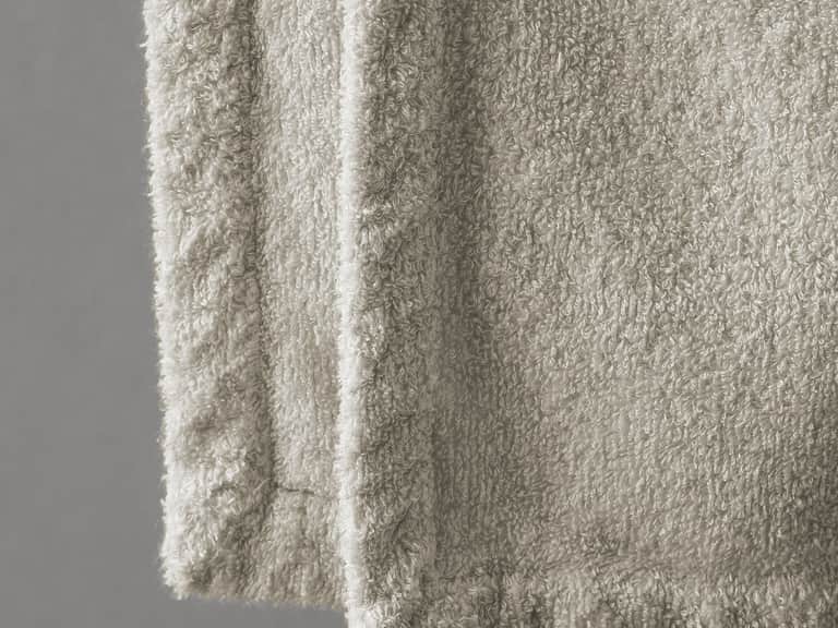 Linge Bath Towel image
