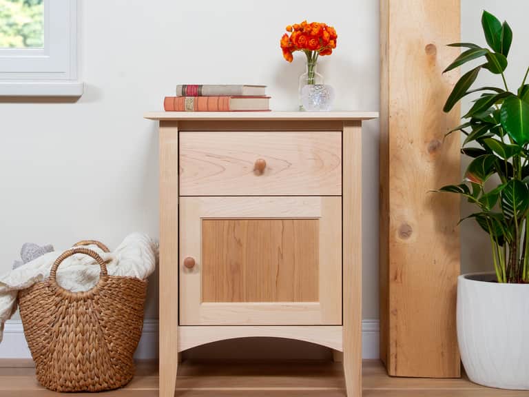 American Shaker 1-Drawer Nightstand with Door image