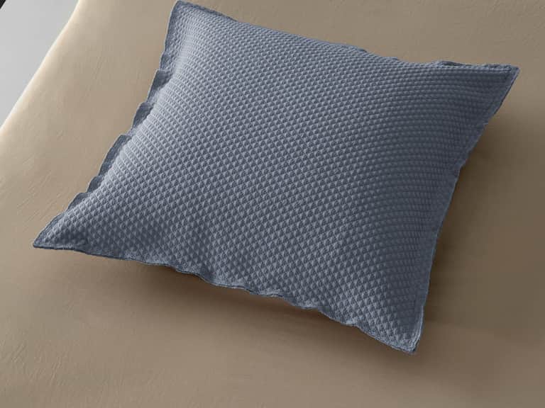 Buti' Geo Cushion image