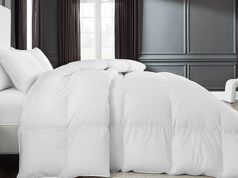 Cardigan Duvet image