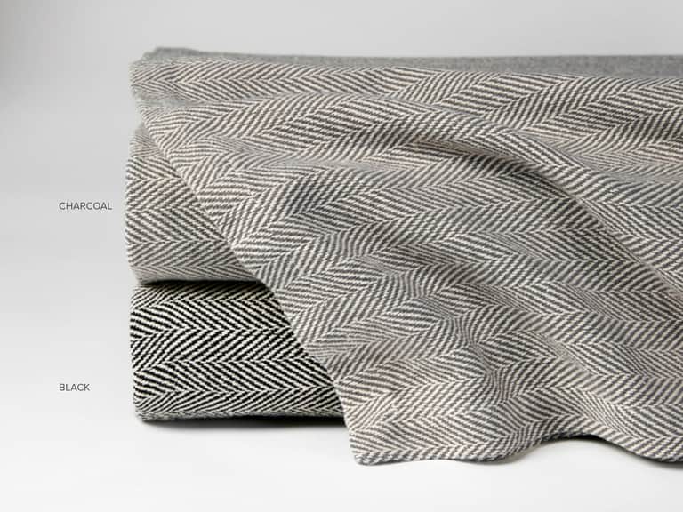 Celine Bed End image