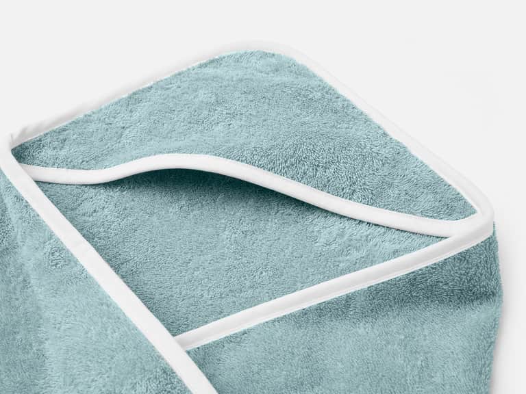 Cloud Loom&trade; Organic Baby Hooded Towel and Bath Mitt Set image