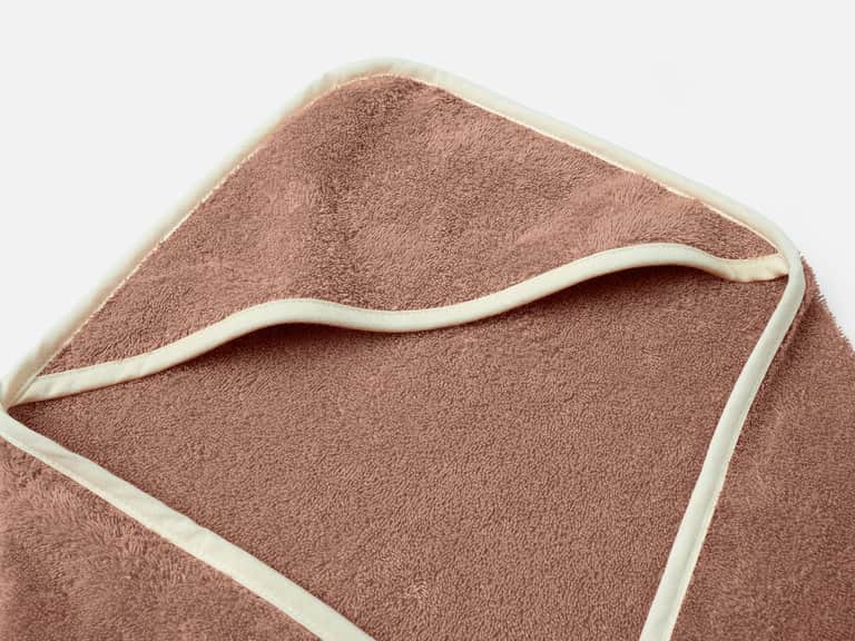 Cloud Loom&trade; Organic Baby Hooded Towel and Bath Mitt Set image