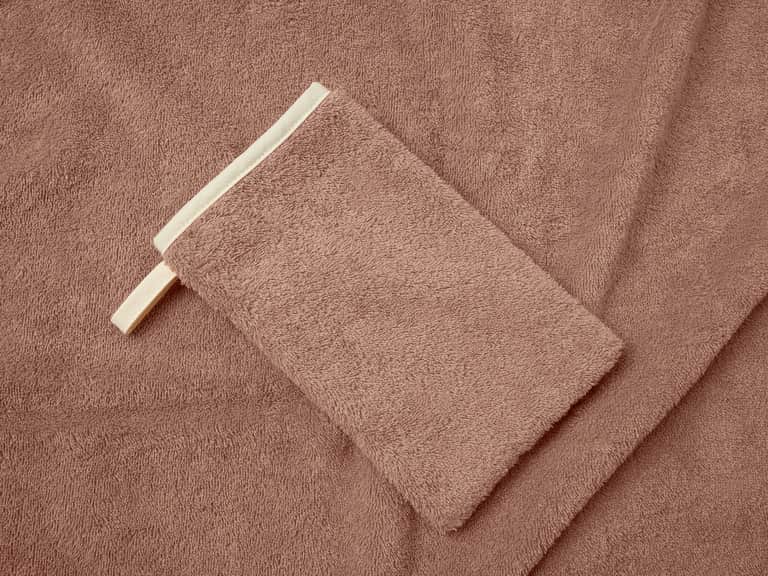 Cloud Loom&trade; Organic Baby Hooded Towel and Bath Mitt Set image