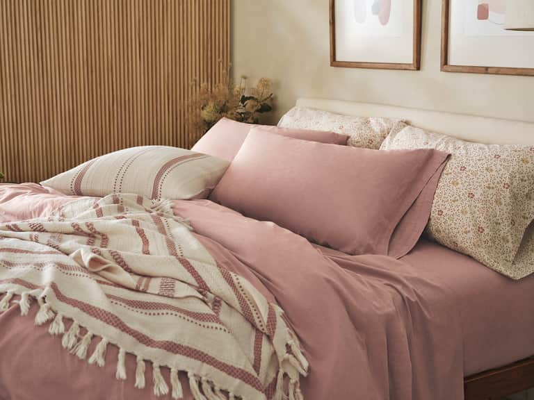 Organic Crinkled Percale&trade; Sheet Set image