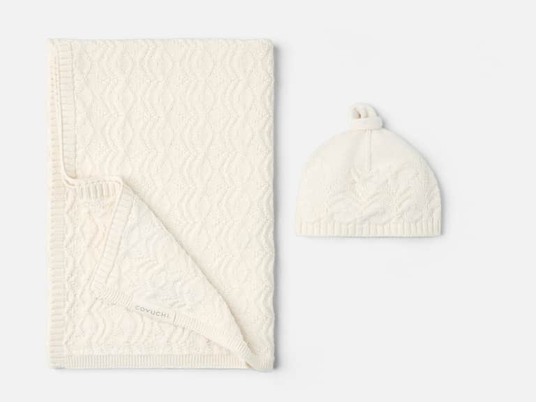 Wren Organic Knit Baby Gift Set image